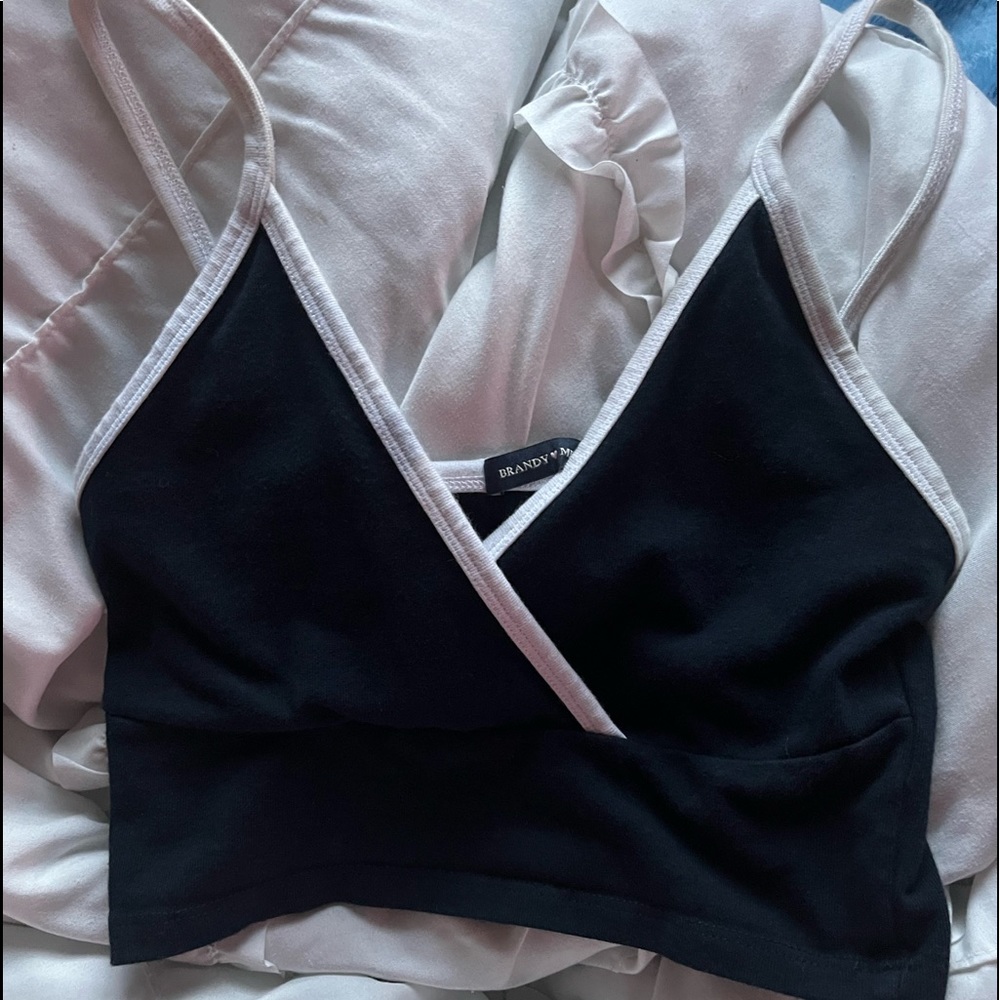 brandy melville top <3